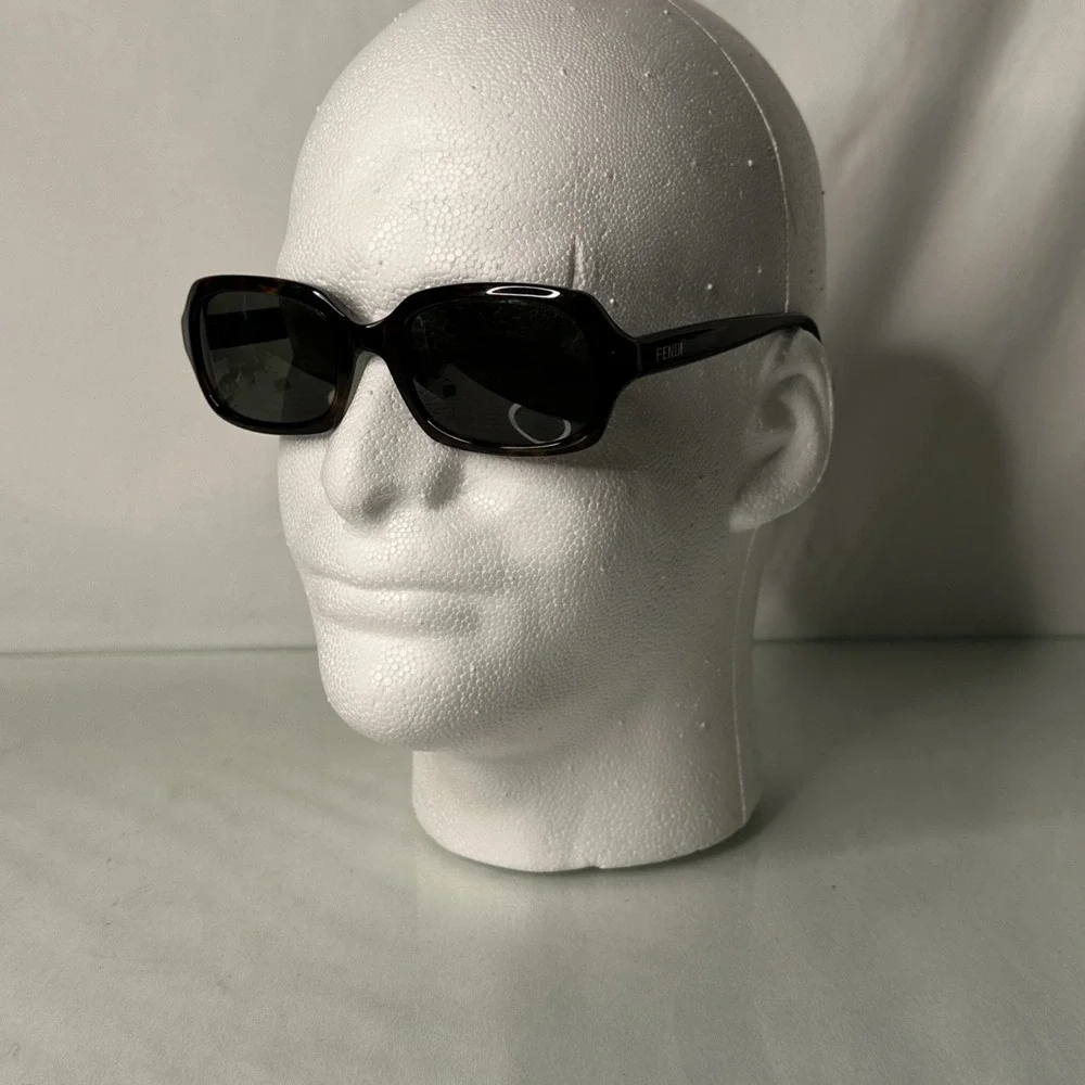 Fendi sunglasses women's dark tortoise full rim FS200 logo luxury Made in Italy